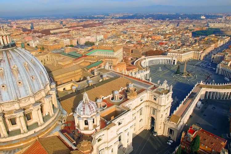 شهر واتیکان Vatican City یکی از کوچک ترین جاذبه‌ های گردشگری ایتالیا