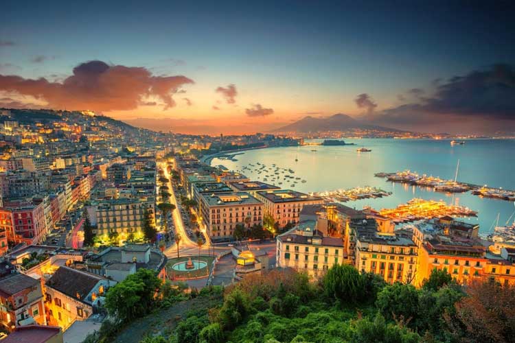 ناپل از بهترین شهرهای ایتالیا برای مهاجرت