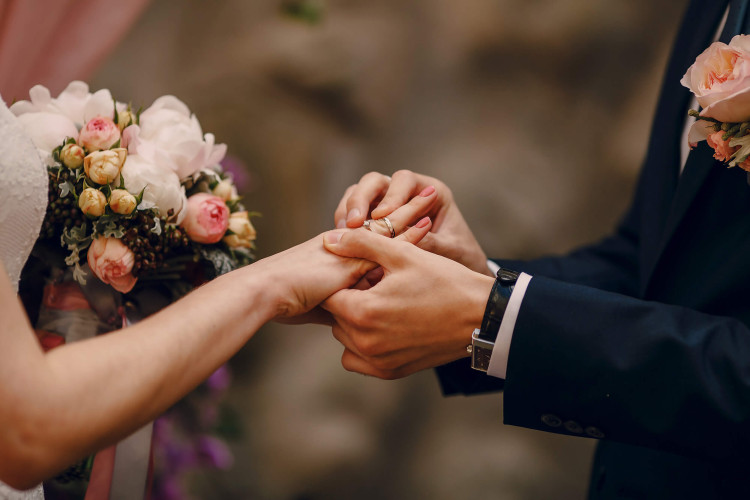 مهاجرت از طریق ازدواج به آمریکا