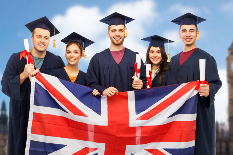 تحصیل در انگلیس در مقطع کارشناسی